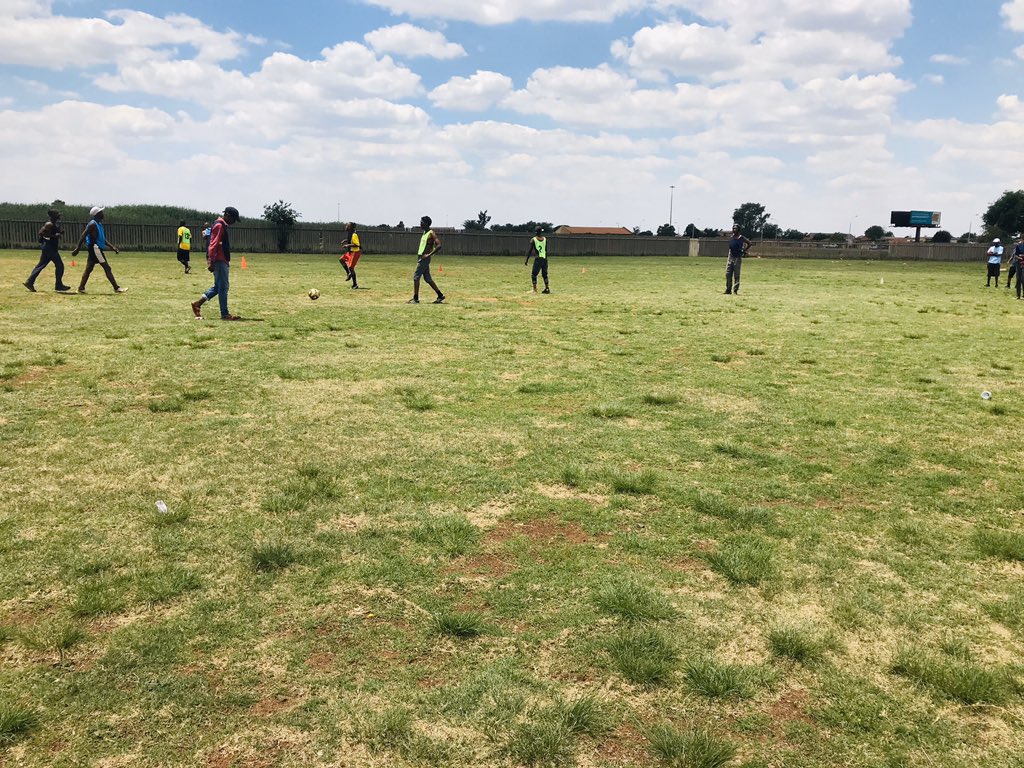 Auruminstitute's tweet photo. [#AurumOnTheGround]

Time for some edutainment which includes indigenous games, sack race and soccer. 

📍: Sam Ntuli Stadium 

#Zithole https://t.co/kOG4p5ejwk
