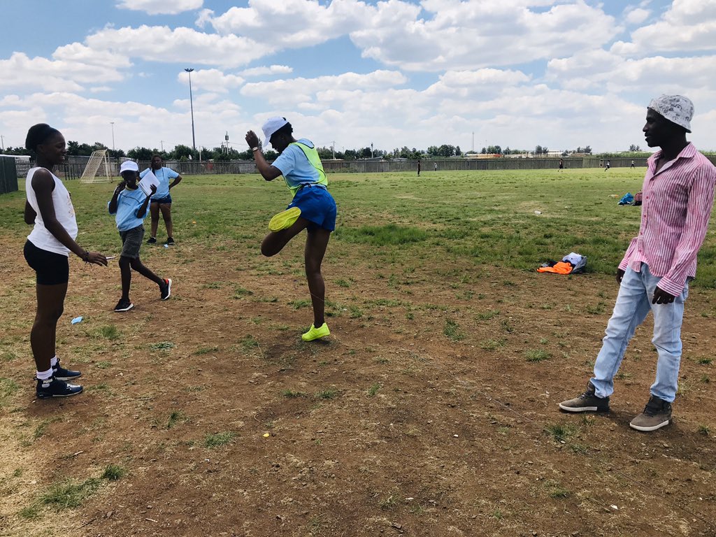 Auruminstitute's tweet photo. [#AurumOnTheGround]

Time for some edutainment which includes indigenous games, sack race and soccer. 

📍: Sam Ntuli Stadium 

#Zithole https://t.co/kOG4p5ejwk