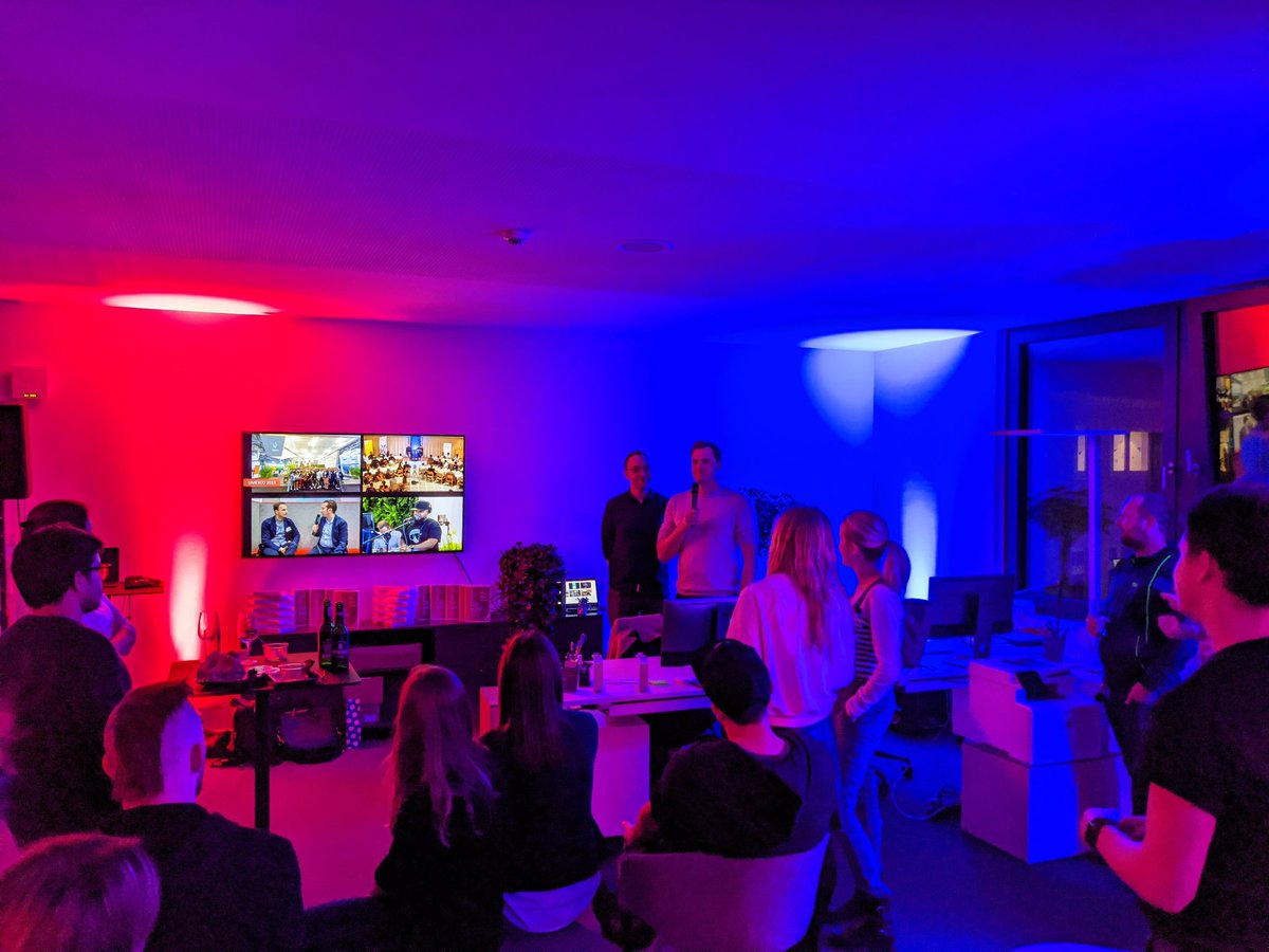 Glückwunsch zu 5 Jahren <a href="/sprysys/">Spryker</a>! Und natürlich zur 3ten Auflage E-Commerce Buch @ Holger Schneider &amp; <a href="/supergraf/">supergraf</a>