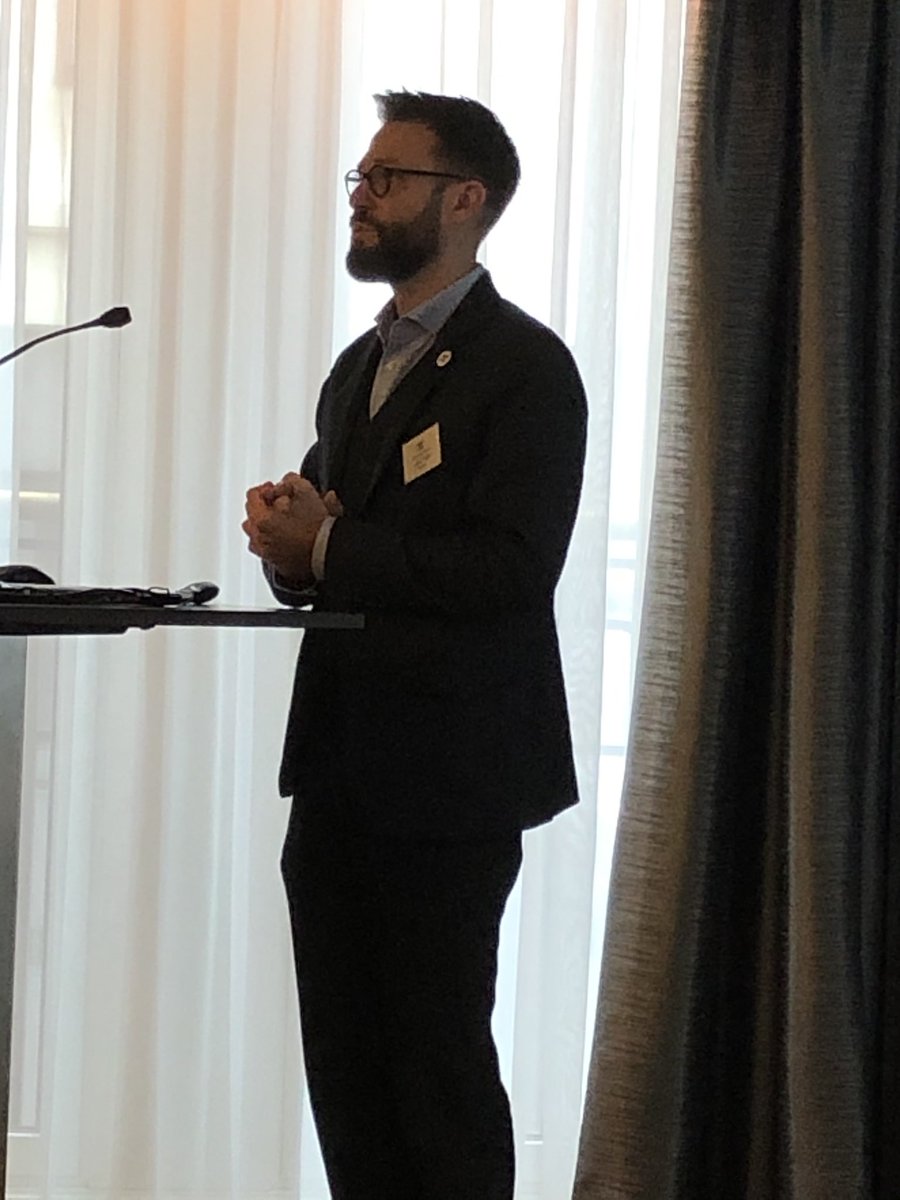 CecogAcademy's tweet photo. #CancerNursing being an integral part in #CancerCare! Happy to have @HaraldTitzer delivering a talk during the @CecogAcademy on #lungcancer https://t.co/OxRE0Hccus