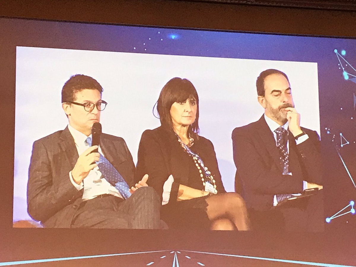 Avere un ruolo manageriale in azienda soprattutto oggi, vuol dire anche avere una responsabilità sociale <a href="/Mario_Mantovani/">Mario Mantovani</a> al #congressomanager di <a href="/manageritalia/">Manageritalia</a>