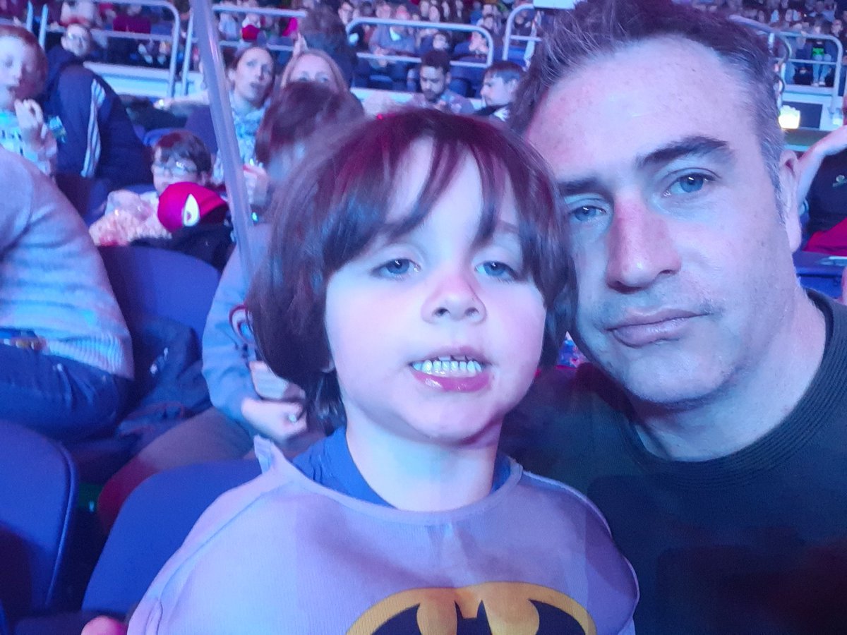 #marveluniverselive