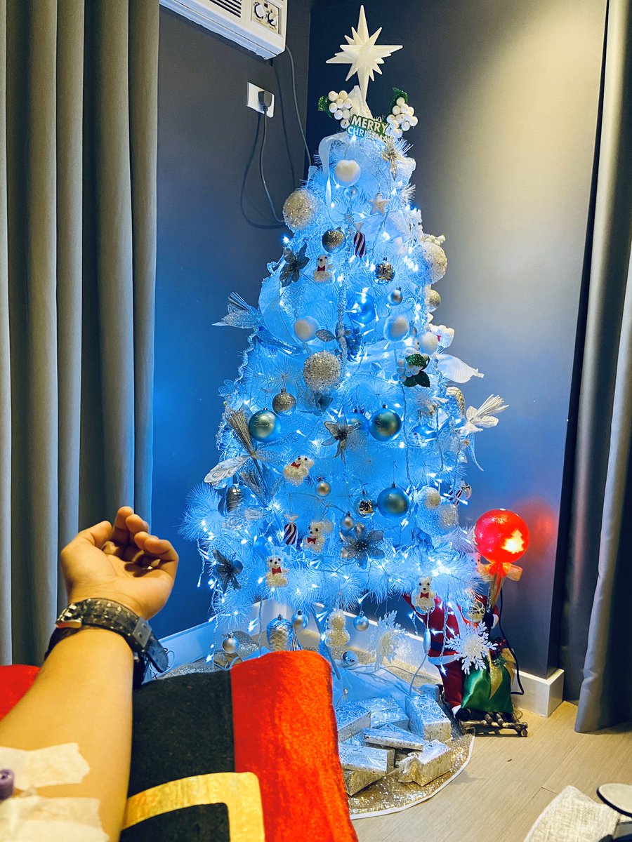 JosefVincentAE's tweet photo. Merry Christmas, PremierDrip BGC! π
#SnowWhiteDrip #3rdPackage #1stSession https://t.co/TcCFyUnQfo