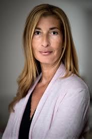 Betekent regeren automatisch dat je je principes terzijde schuift? Hoe VVD is de VVD nog? Die vraag dringt zich op middenin de bouw-boer-stikstof-PFAS-crisis. Met VVD'ers @BouchibtiSamira @timversnel en @HenkBrinkDr om 1800 uur @NPORadio1 #wnl https://t.co/ullH8Ndw6Z