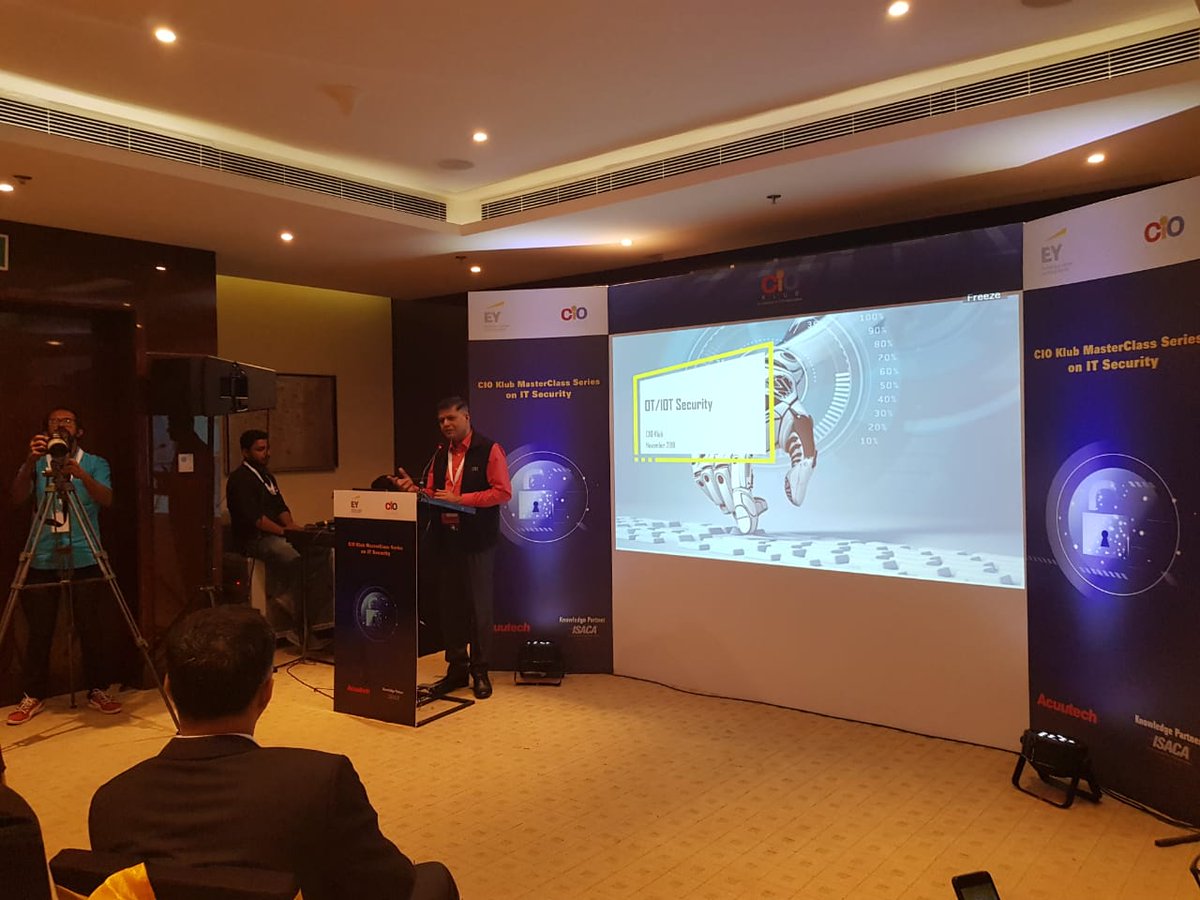 CIOAssociation's tweet photo. What an awesome start! 
#1st #CIOKlub #MasterClass on #IT #Security started in #Kochi in association with #EY &amp; #Acuutech
Full House Session!!

@cioklub1 @Umesh_Mehta @KKChaudhary5 
#cio #cioklub #ciomasterclass #itsecurity #kochi https://t.co/uP3iZdySBB