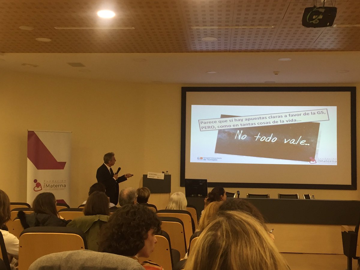 Reflexionando sobre #gestaciónsubrogada en el #ICursoBioética en Obstetricia y Ginecología de <a href="/i_materna/">Fundación iMaterna</a> con <a href="/PeFuCas/">Pedro Fuentes 🏳️‍🌈☀️</a>