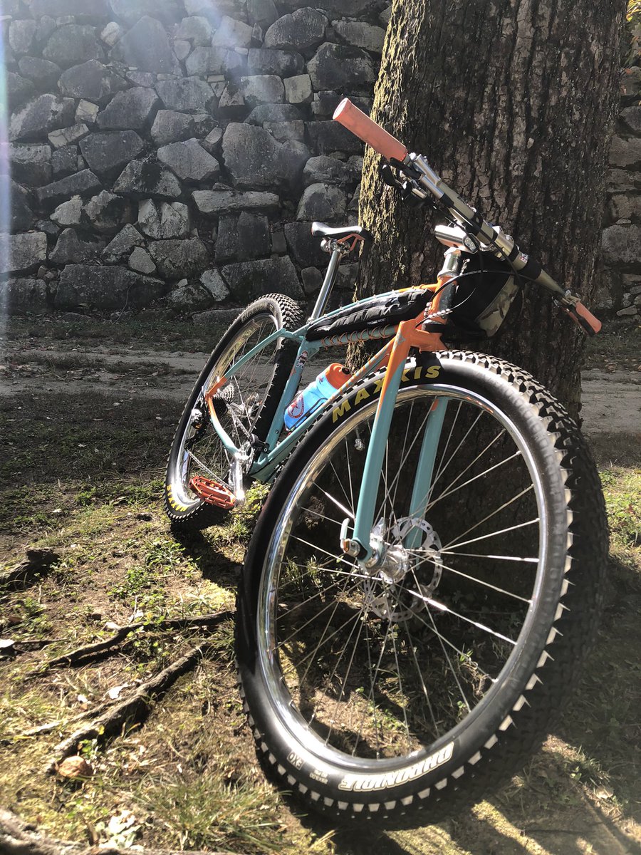 pika_hiroshima's tweet image. 小さい秋見つけた

#retrotec #retrotecbikes #grumpybike #morningride #ridehiroshima #porcelainrocket  #レトロテック #ポーセリンロケット　#グランピースタイル