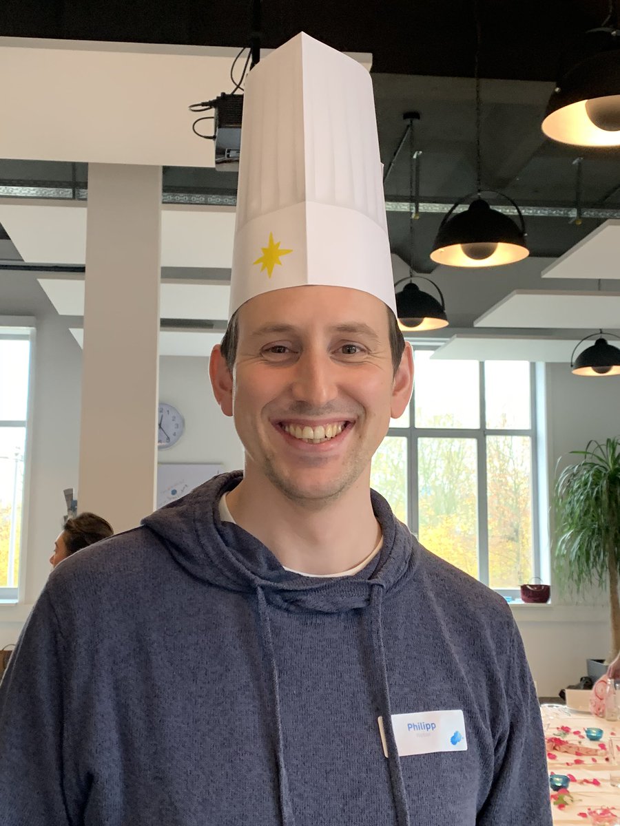 MindsetMeetup's tweet photo. Läuft beim #agilecooking 👍
Gute Laune, tolle Ergebnisse und eine durchaus ansprechende Speisekarte..
#mindsetmeetup https://t.co/3QoTgAQf9q