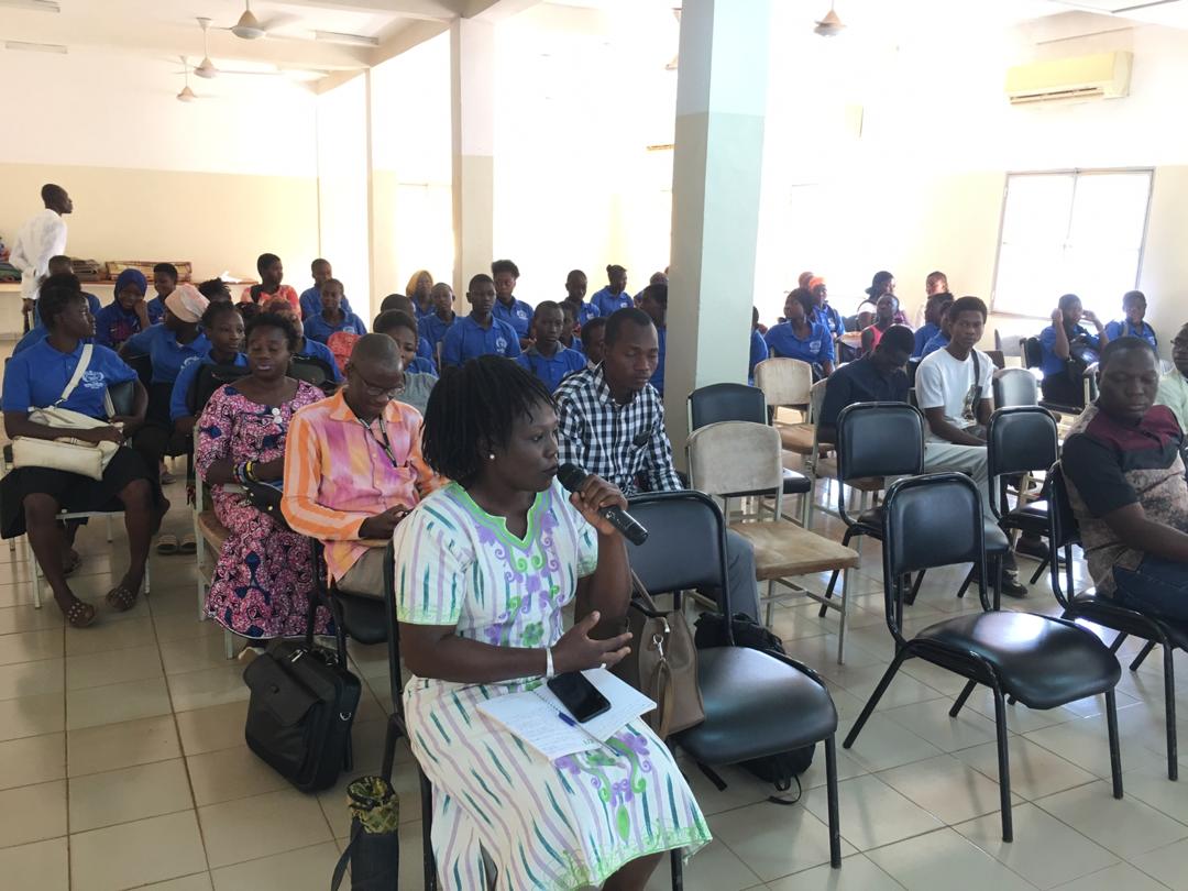 Fespocit_Ouaga's tweet photo. Le mérite revient aux parties ( syndicat gouverment) qui ont pris la décision de reconciliation pas à l'organe qui a contribué .
Le haut conseil de dialogue social joue son rôle dans ce sens.
Dr slifou
#Fespocit19
#coexistence_pacifique https://t.co/jj39uomfBw