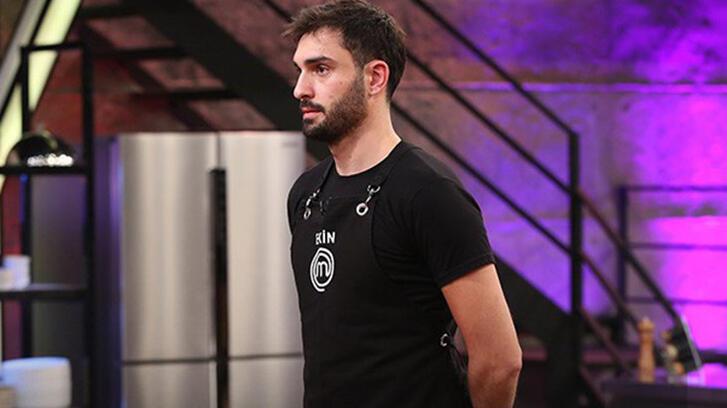 MasterChef yarışmacısı Ekin, ünlü oyuncunun kuzeni çıktı! hgmagazin.com/2019/11/16/mas…