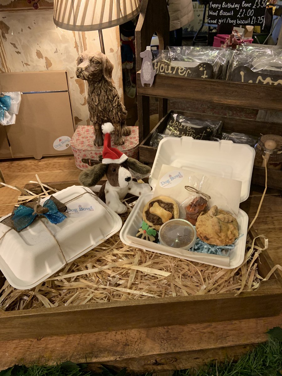 DogDeli's tweet photo. Our Christmas hampers are now available on line #Christmas2019 #hampers #forthedog #thedogbowldeli #thedogbarn #happydog #spoilthedog https://t.co/P1cvPHOhST
