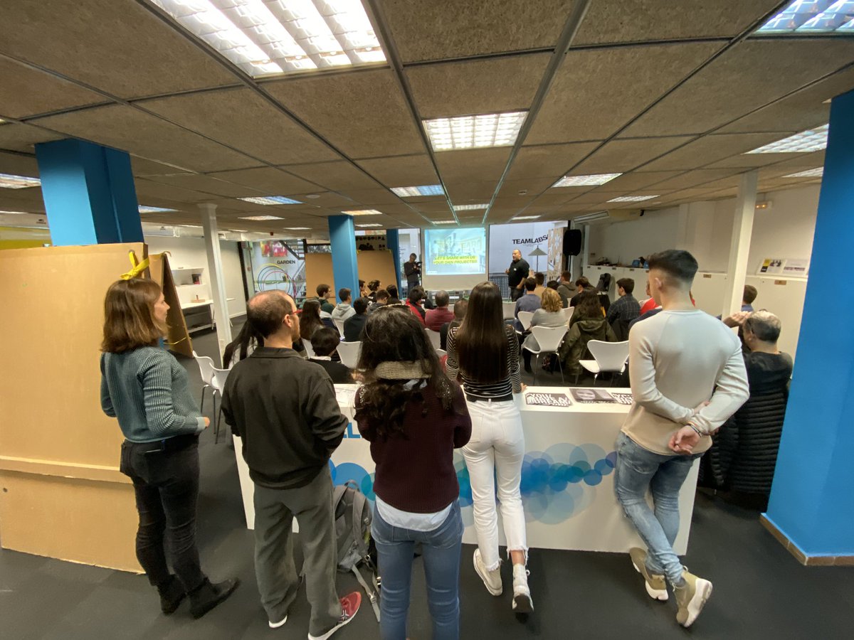 teamlabs's tweet photo. Avui a Barcelona estem amb la primera sessió de #mSchoolsBootcamp!!! 🙌🏻 #mSchools #teamlabs molt bons prejectes i amb moltes ganes de transformar el món! @GSMA @mSchools_MWC https://t.co/jZLy94zWK2