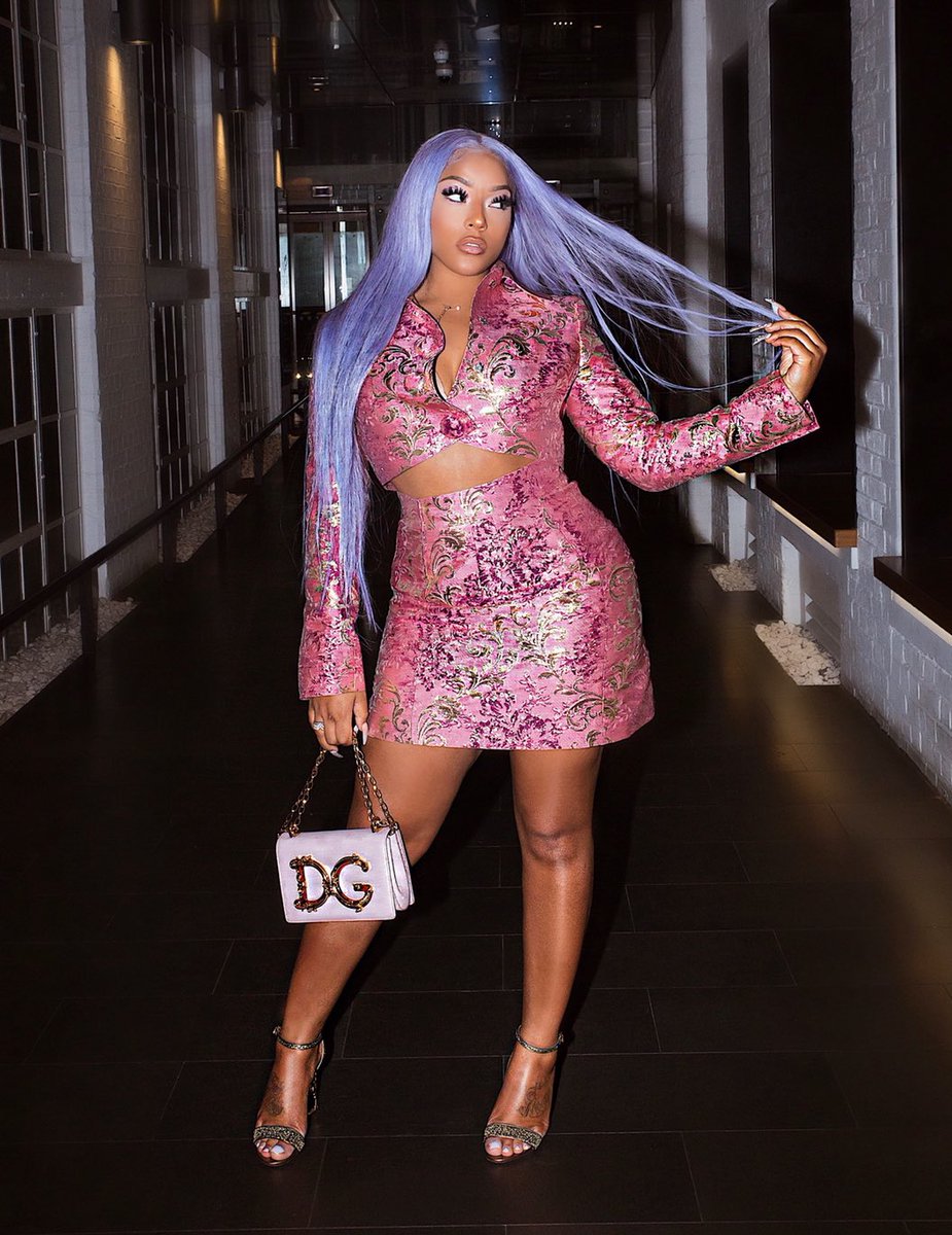 Boss women don’t have attitudes They have standards. 👑