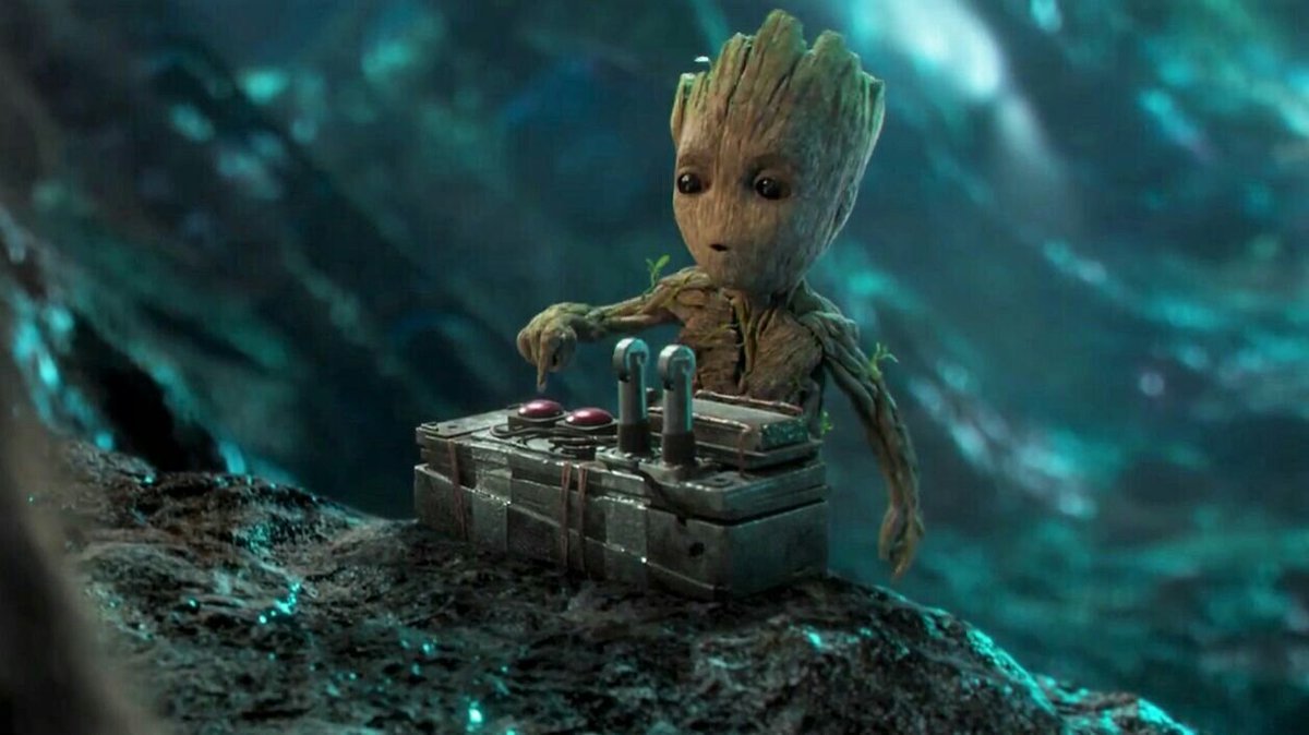 Gibboanxious's tweet image. The Top 10 Movies featuring Buttons:

10. War of the Buttons
9. Monsters vs. Aliens
8. Rush Hour
7. Coraline
6. Napoleon Dynamite
5. Guardians of the Galaxy Vol. 2
6. The Dead Zone
3. Elf
2. The Terminator
1. Men in Black
#NationalButtonDay #ButtonDay