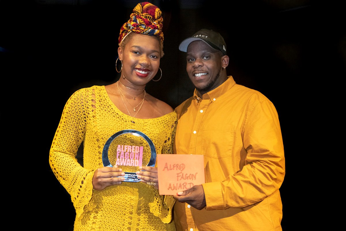 AlfredFagonAwrd's tweet photo. Congratulations to @jazleejones, Jasmine Lee-Jones, winner of Alfred Fagon Award 2019 for #sevenmethodsofkillingkyliejenner #BestNewPlayoftheYear @royalcourt @GaudioAwards @NationalTheatre https://t.co/q45UGeSwZW