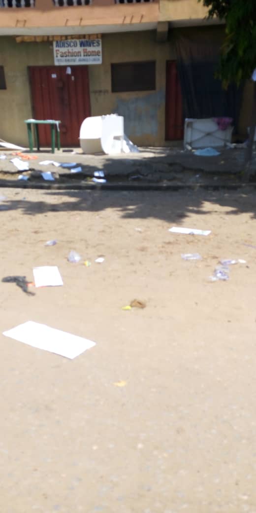reclaimnaija's tweet image. #KogiDecides PU: 22/12/01/023 (LEA primary school, Lokongoma, LOKOJA - A, Lokoja) where thugs came, shot sporadically and dispersed the voters about an hour ago. .@inecnigeria .@SituationRoomNg .@MobilePunch .@PremiumTimesng .@NigeriainfoFM .@ojmagic