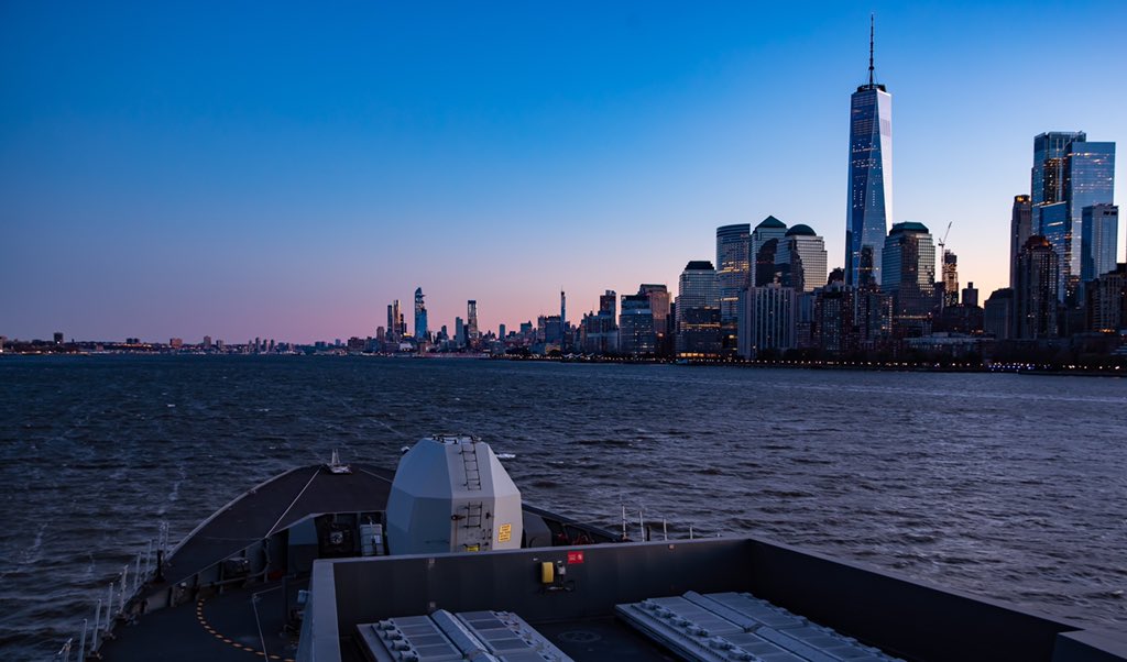 New York - Early morning arrival into the ‘City that never sleeps’ Stunning!#breathingfire