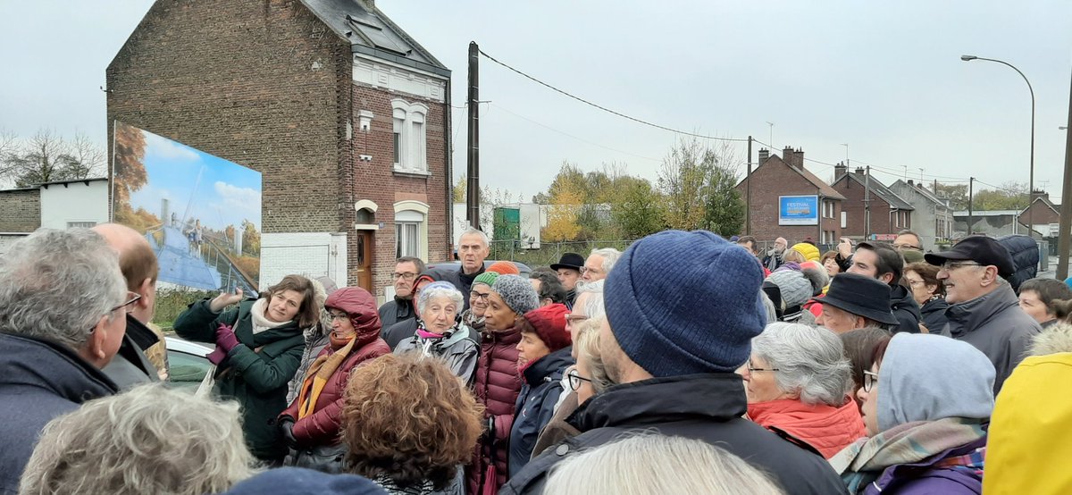 JYB80's tweet photo. Ce matin, la balade urbaine mettait en valeur la Vallée idéale🌿, travail formidable mené avec mon équipe d'Amiens-Développement, dans le quartier de la gare. Cela a permis au maire de s'approprier un peu ces réussites... Mieux vaut tard que jamais !
#hommage https://t.co/8YGjXHeTz5