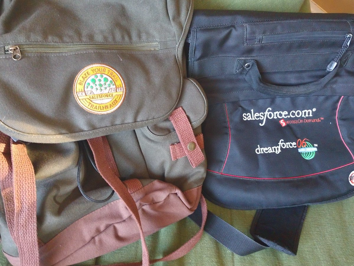 fduncan's tweet photo. Time to attempt the transition from '06 to '18, courier-style to knapsack. I like the freedom of the cross-shoulder strap, but wear and tear is finally catching up. We'll see.. ("Buy a new bag? Who are you?!?") #DF06 (#DF6?) #DF19 https://t.co/TrwI4uLLVo