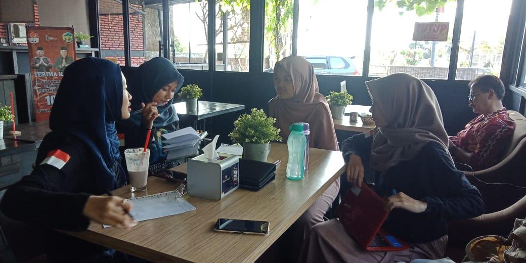 eh_pwt's tweet photo. Halo sobatEH!
Siang tadi sudah berlangsung proses interview untuk para volunteer yang telah lolos tahap seleksi online. Jangan lupa bagi yang hari ini belum datang, besok masih ada interview selanjutnya ya!

#IniAksiku
#Connect2Earth https://t.co/Tldy56vtOV