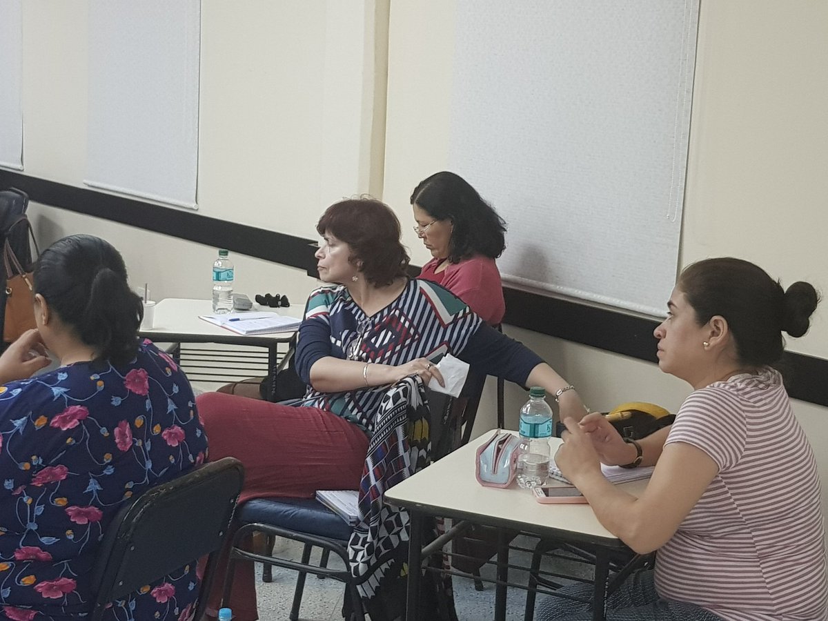 IvnAllende's tweet photo. Último día del Curso de Planificación y Gestión de Redes de Servicios en Salud organizado por el #CLOSA. Se agradece la facilitación del docente Dr. Armando De Negri del #ForoSocialMundial @AreaSocialMuni @AsuncionMuni https://t.co/nRyzAd3UET