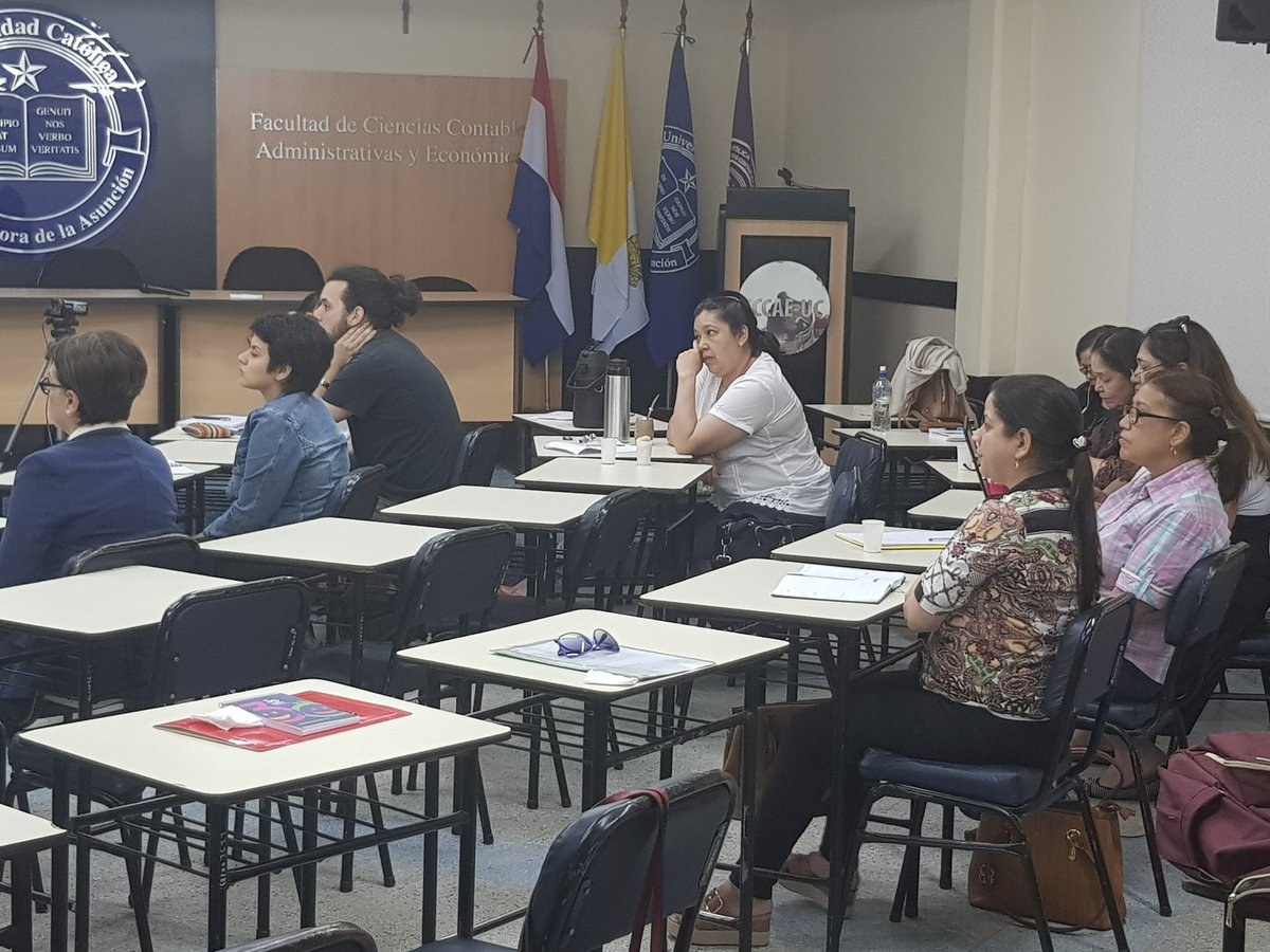 IvnAllende's tweet photo. Último día del Curso de Planificación y Gestión de Redes de Servicios en Salud organizado por el #CLOSA. Se agradece la facilitación del docente Dr. Armando De Negri del #ForoSocialMundial @AreaSocialMuni @AsuncionMuni https://t.co/nRyzAd3UET