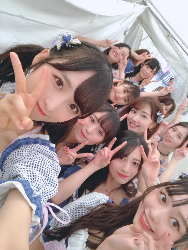 ট ইট র Esutomo 丸ごと一冊akbのグラビアが載ってる雑誌売ってくれないかなぁ ゆいゆい なぁちゃん ゆきりん ゆいはん みーおん ゆいりー 麟ちゃん 怜音 ずっきー等々 挙げればきりがないくらいいいメンバーいるよ Bombさんとかお願いします Akb48