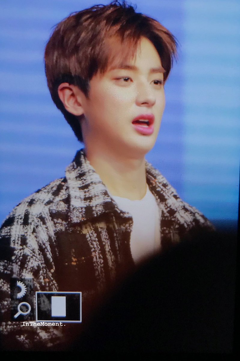 InthemomentM's tweet photo. 191116 #NINETEENMINKYUINTAIPEI
#김민규 #민규 #MINKYU #KIMMINKYU https://t.co/7L8AjBLNIg