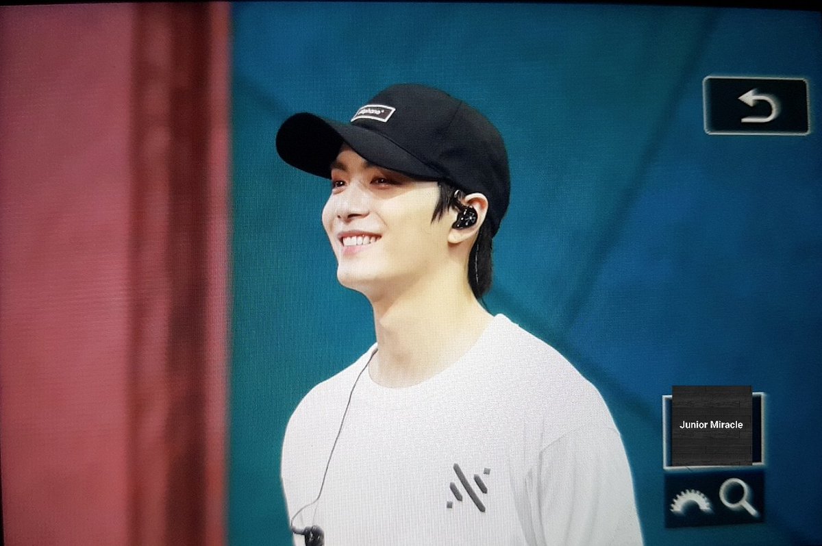 191116 뉴이스트 러브페이지 팬미팅
#JR #김종현 #종현 #NUEST