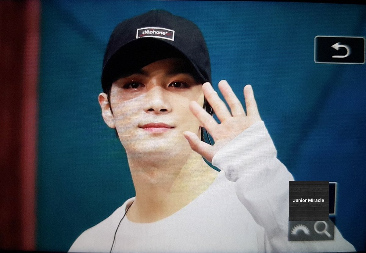 191116 뉴이스트 러브페이지 팬미팅
#JR #김종현 #종현 #NUEST