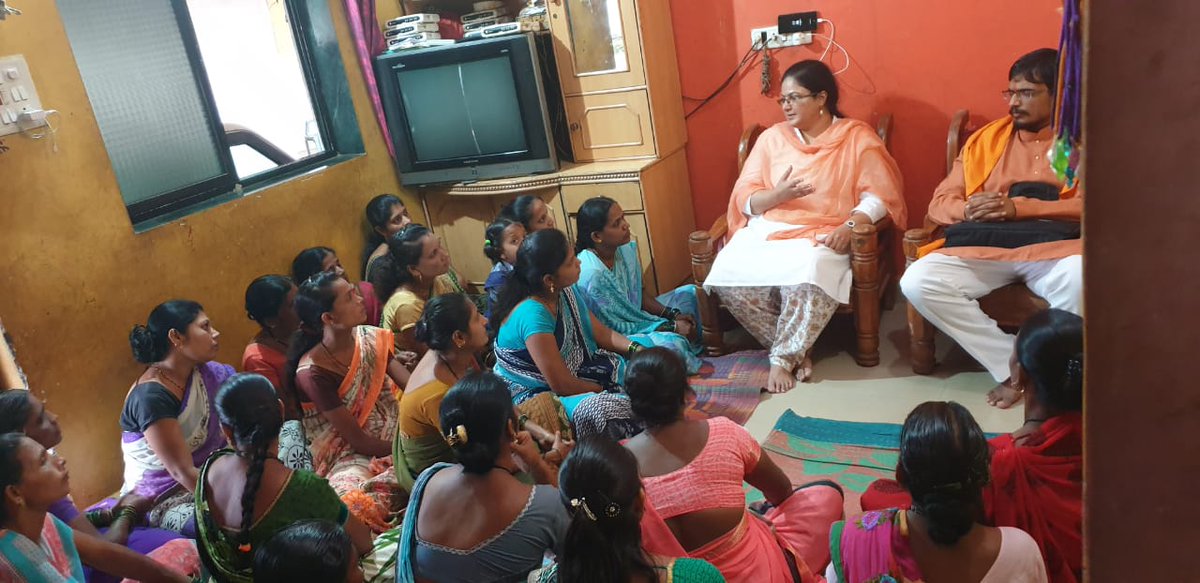 (1/n) #KnowYourRights 
Educating the vulnerable, marginalised sections about the powerful legal, constitutional rights that they have is the need of the hour! @CEIempowers, through its Massive Grassroots Outreach Programmes enables #LegalLiteracy & Awareness! @MSJEGOI