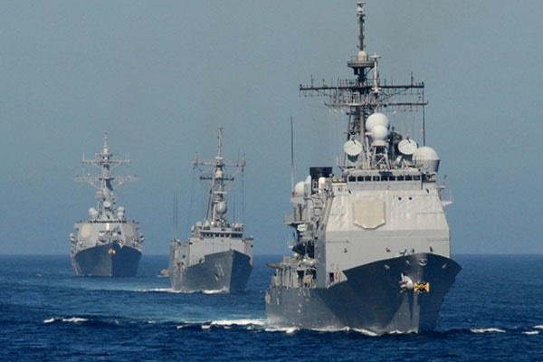 bluengoldreport's tweet photo. Minnesota be like: 🛶🛶🛶 Row the Boat! Woohoo!
Navy be like: hold my beer @SWBAnnapolis
#beatND #sailingtovictory https://t.co/LIiUzc0877