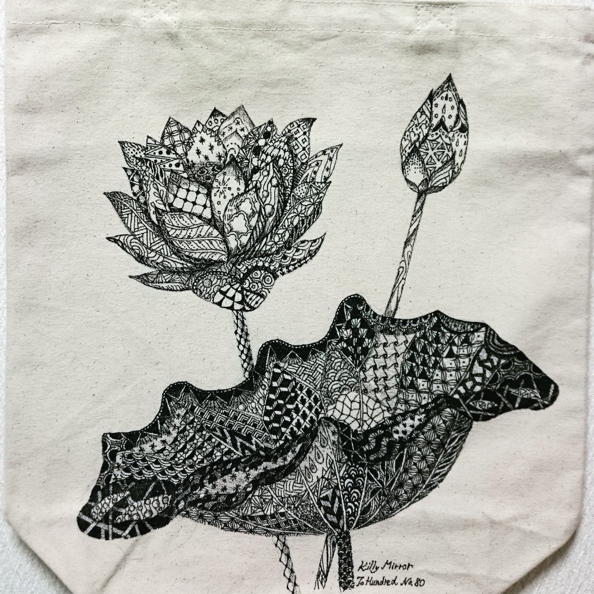 イムラ アヤコ Sur Twitter To Hundred No 80 蓮 Tohundred Killymirrorfactory Art Zentangle Botanicalart Illustration Penart Drawing Lotus Flower Botanical ゼンタングル アート 絵 ペン画 イラスト 蓮 ボタニカルアート 植物