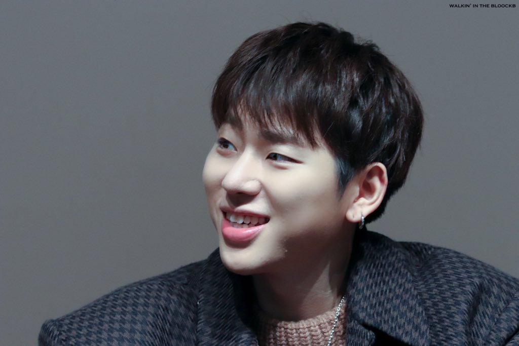 191115 동자아트홀 

웃지호가 기다리고 있어요 😍

#ZICO #KOZ #THINKING #지코 #코즈 #우지호 #팬사인회 #동자아트홀