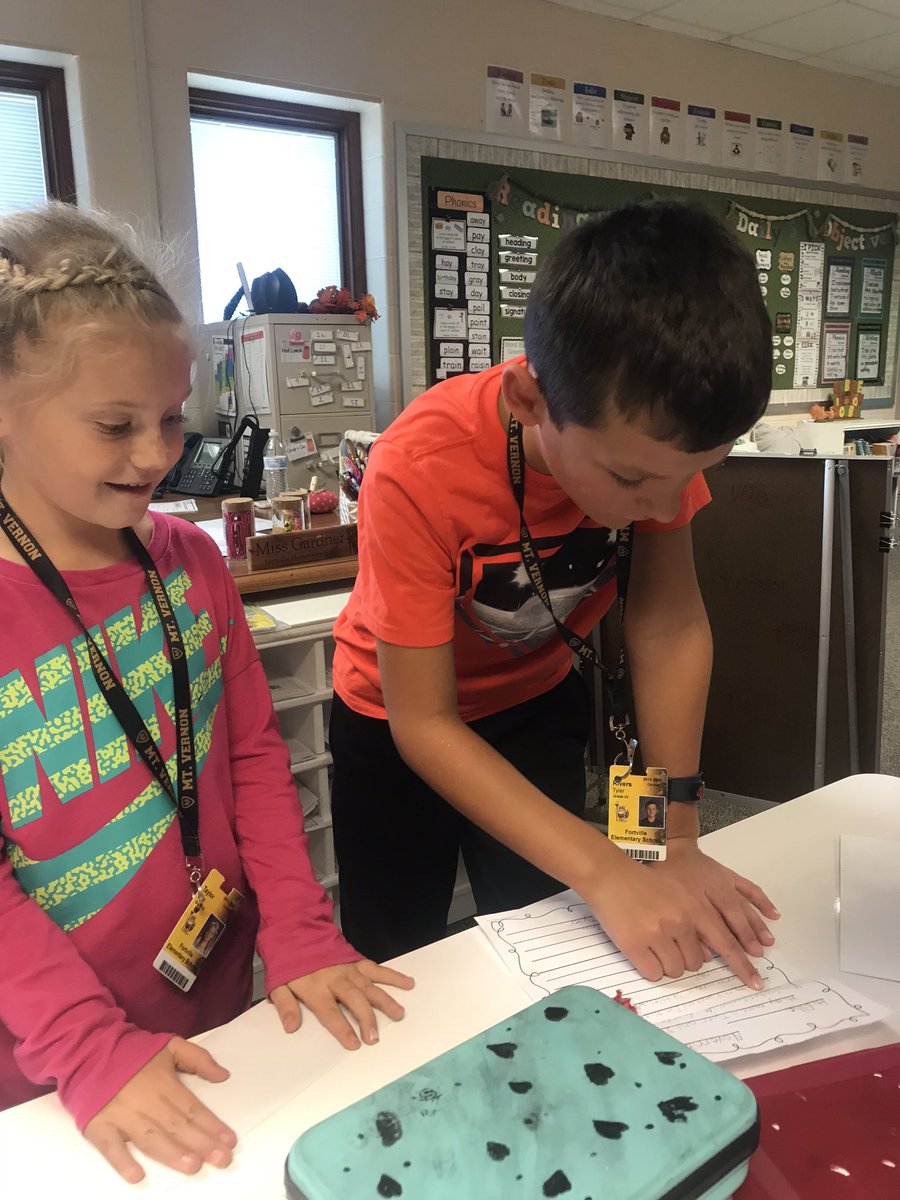 HornadayTweets's tweet photo. Meeting our pen pals from @MissGardnerFES class for the first and sharing our letters! @FESElem #WeRMV https://t.co/xXfMMi8Nj7