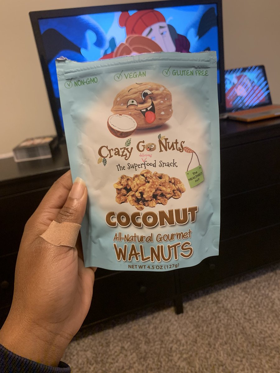 sociallylauryn's tweet photo. I know vegans probably already know what’s up but I found these on Hungry Vegan ATL’s IG (https://t.co/31v7Z7Rlht) and MY WHOLE LIFE HAS CHANGED. @crazywalnuts #Vegan https://t.co/knkmYrKeoZ