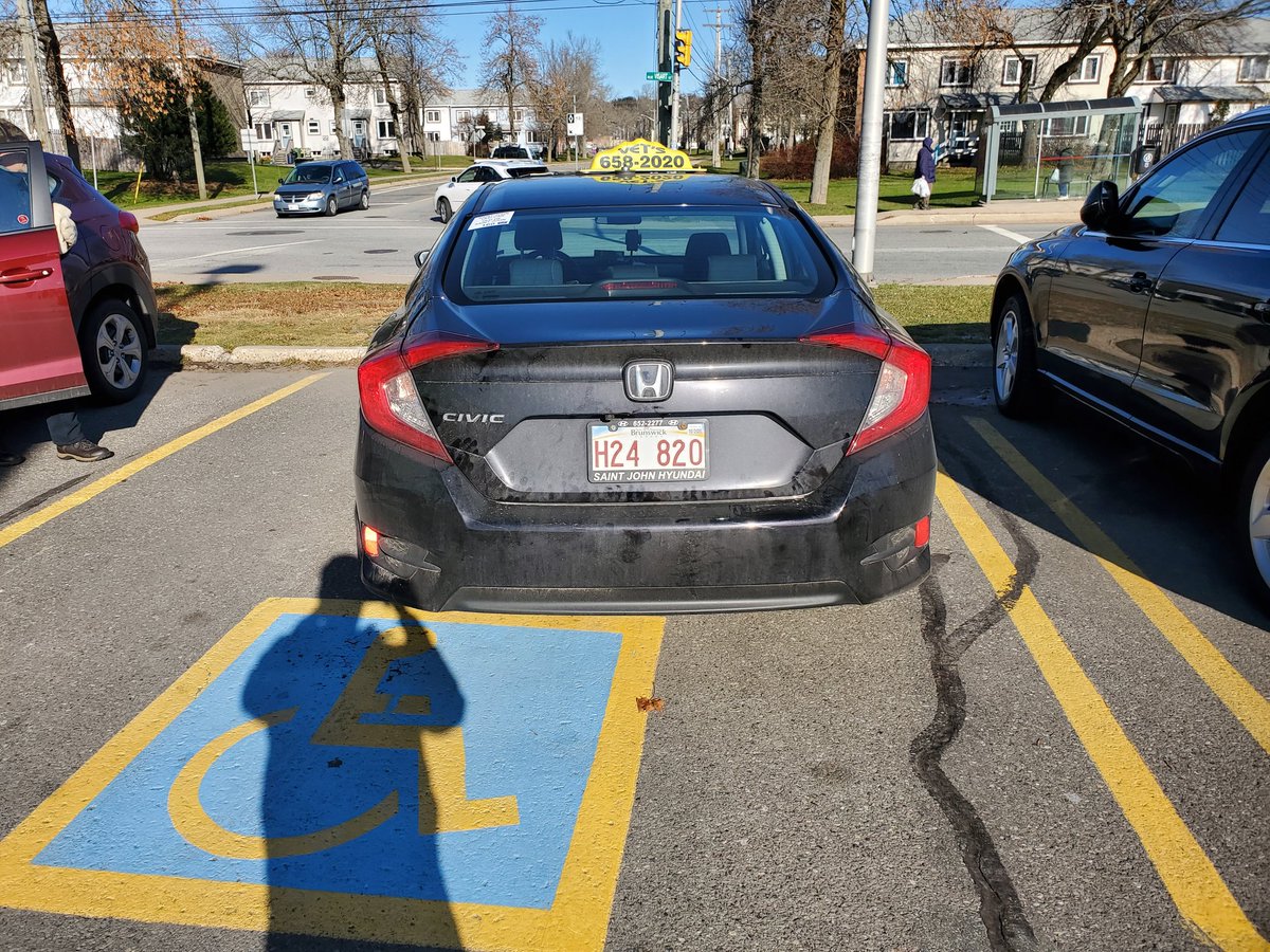 SaintJohnRT's tweet photo. Why do taxi cabs in SJ think they get special treatment @saintjohnpolice? No handicap placard and just waltzed into the sobeys with no shame. https://t.co/qJWlyM7CRL