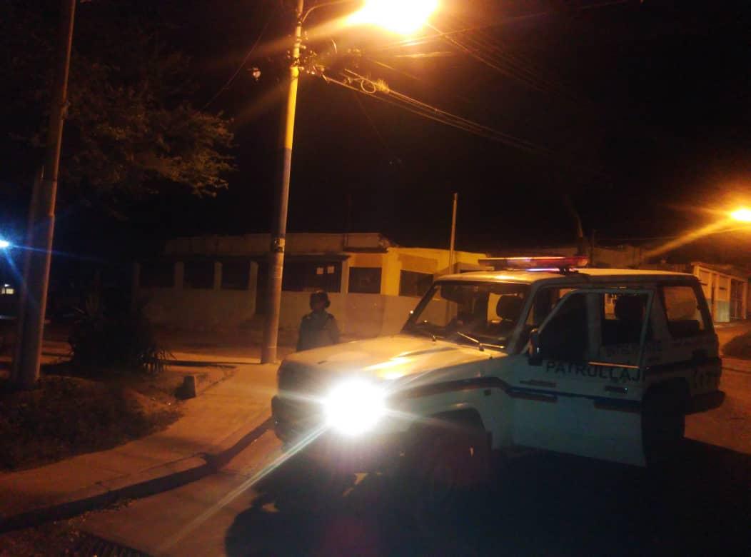 IAPML_Carabobo's tweet photo. #Hoy16Nov en Horas de la Madrugada se Activo Operativo Especial de Seguridad en diferentes Sectores del Municipio Libertador con el fin de Evitar Focos de Manifestaciones Violentas que Afecten la Paz y la Tranquilidad de los Ciudadanos. 
#PolicíaDelLibertadorSomosTodos https://t.co/Ww2br8oeUc