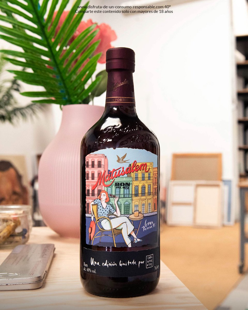 ronmatusalem_'s tweet photo. Cada vez que observamos la edición limitada que @carlafuentesart diseñó para #MatusalemHomies, nos enamoramos más ❤️
Color, diseño e inspiración hacia nuestro origen.
#GranReserva15 https://t.co/Jib5DCx6pj