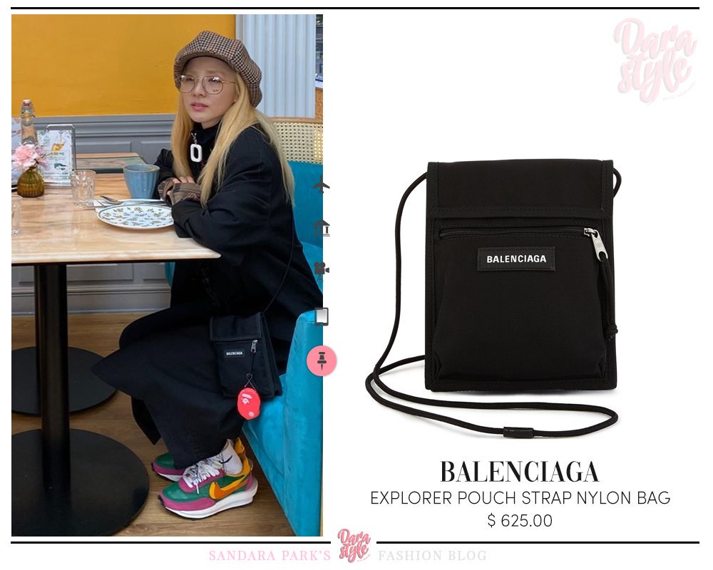 explorer pouch strap balenciaga