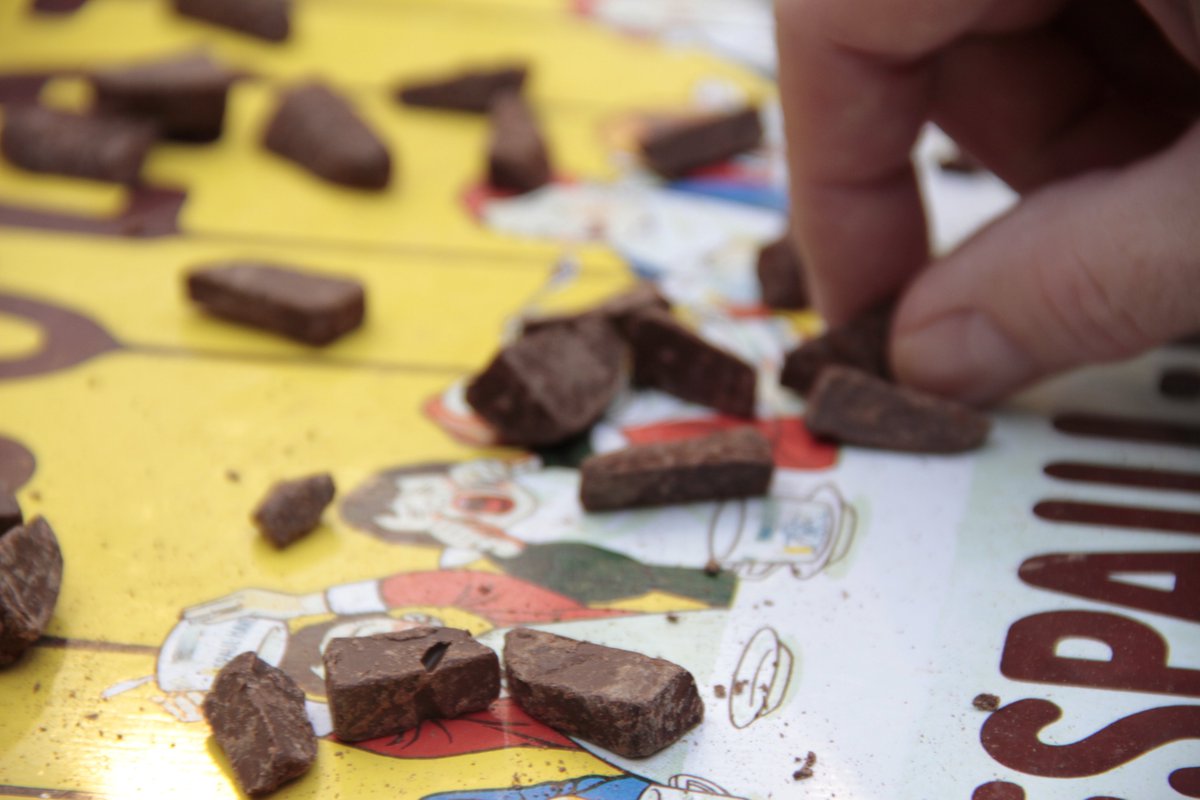 NoChewing's tweet image. Stop by our locations to say hello 
and enjoy some samples😋
Be prepared... 
These are pretty addictive 😉

Locations info &amp;gt;&amp;gt; nochewingallowed.com/locations/