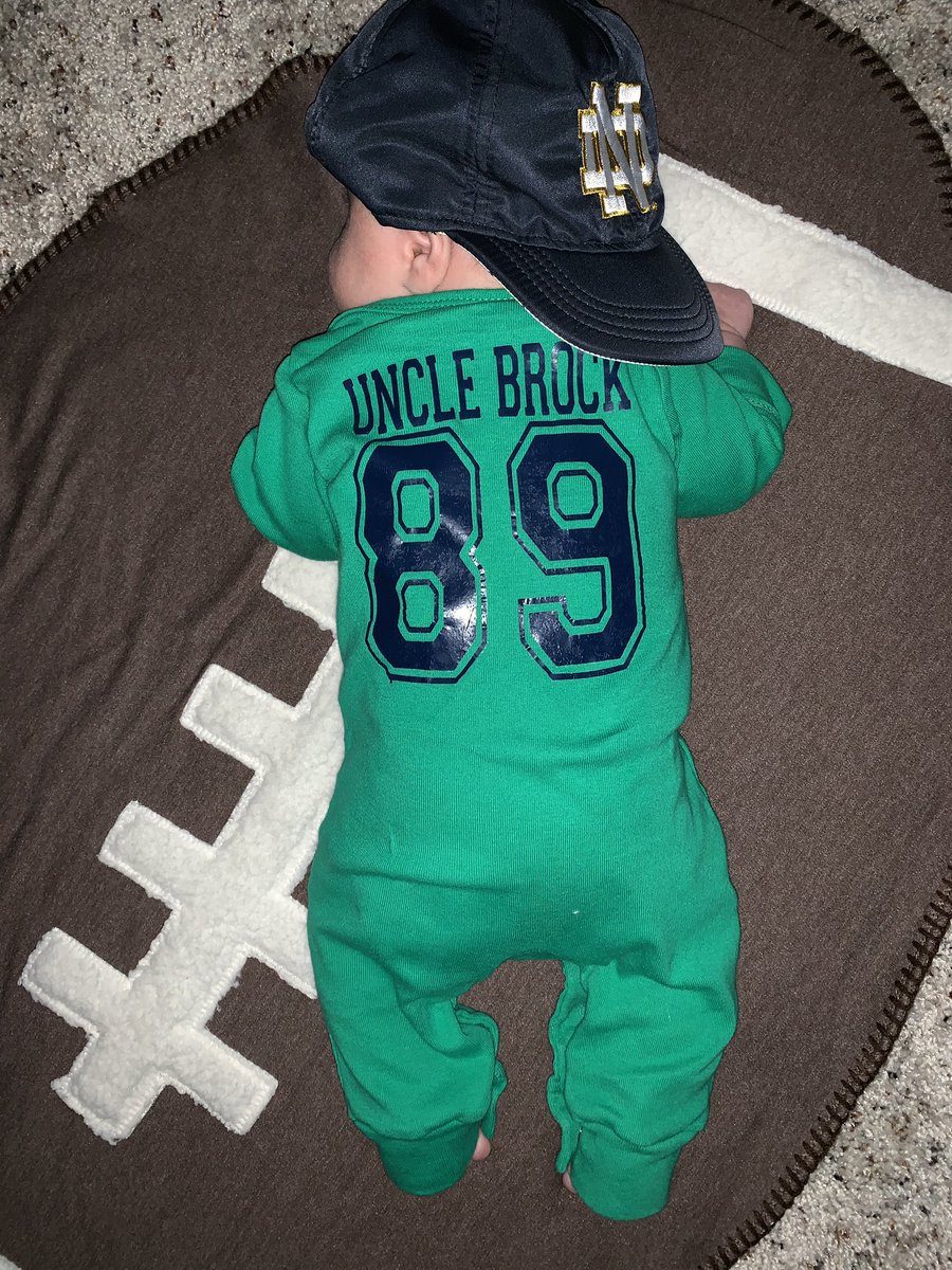 GunnFirst's tweet photo. Let’s go ND! We love our Uncle Brock! 🏈☘️ #ndrollcall @brockjwright40 @NDFootball https://t.co/opPDLjexW6