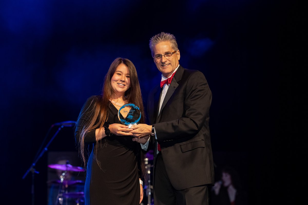 DEMA_Show's tweet photo. Congratulations to Amy Lee, 2019 Wave Makers Award recipient! 

#DEMA #DEMAShow #DEMAShow2019 #Scuba #ScubaDiving #Diving #DEMAMember #ScubaBusiness #DivingBusiness #DivingIndustry #ScubaIndustry #Orlando #Florida #ReachingOutAward #WaveMakersAward #DEMAAwardsParty https://t.co/aobkzcD29v