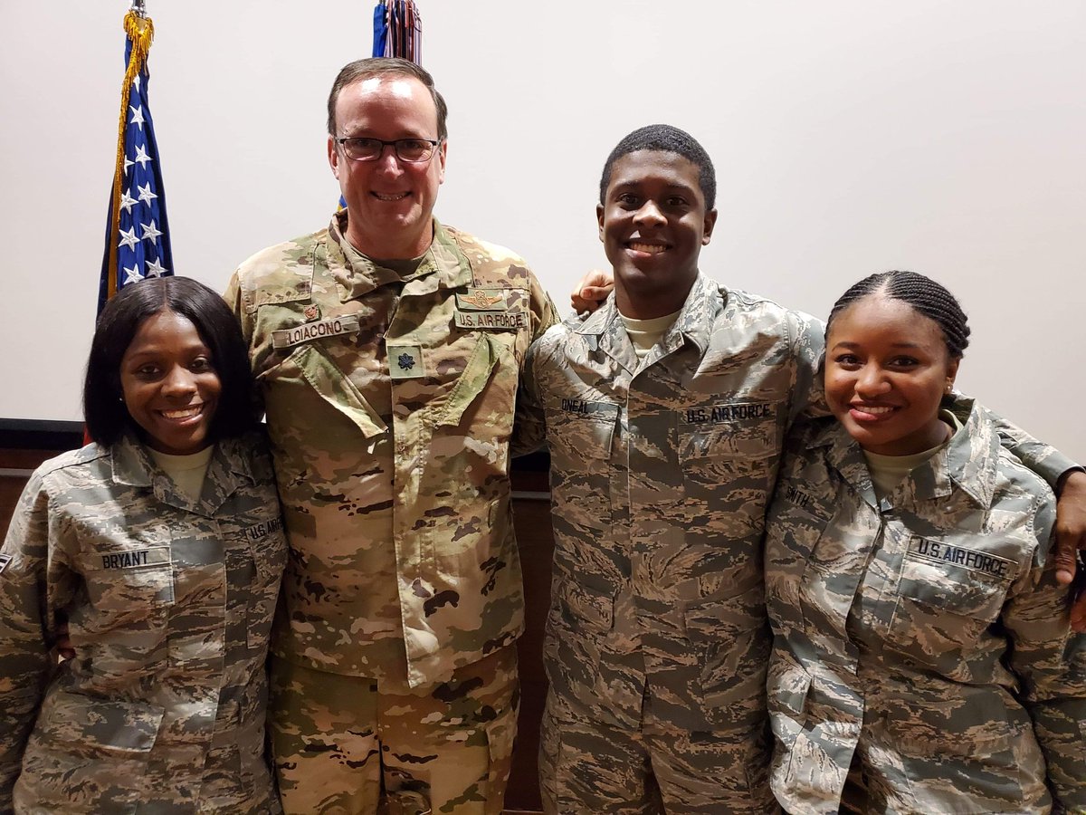 Congratulations to our three 117 ACS Airmen for graduating from initial qualification school.  Their commander was there to pat them on the back!