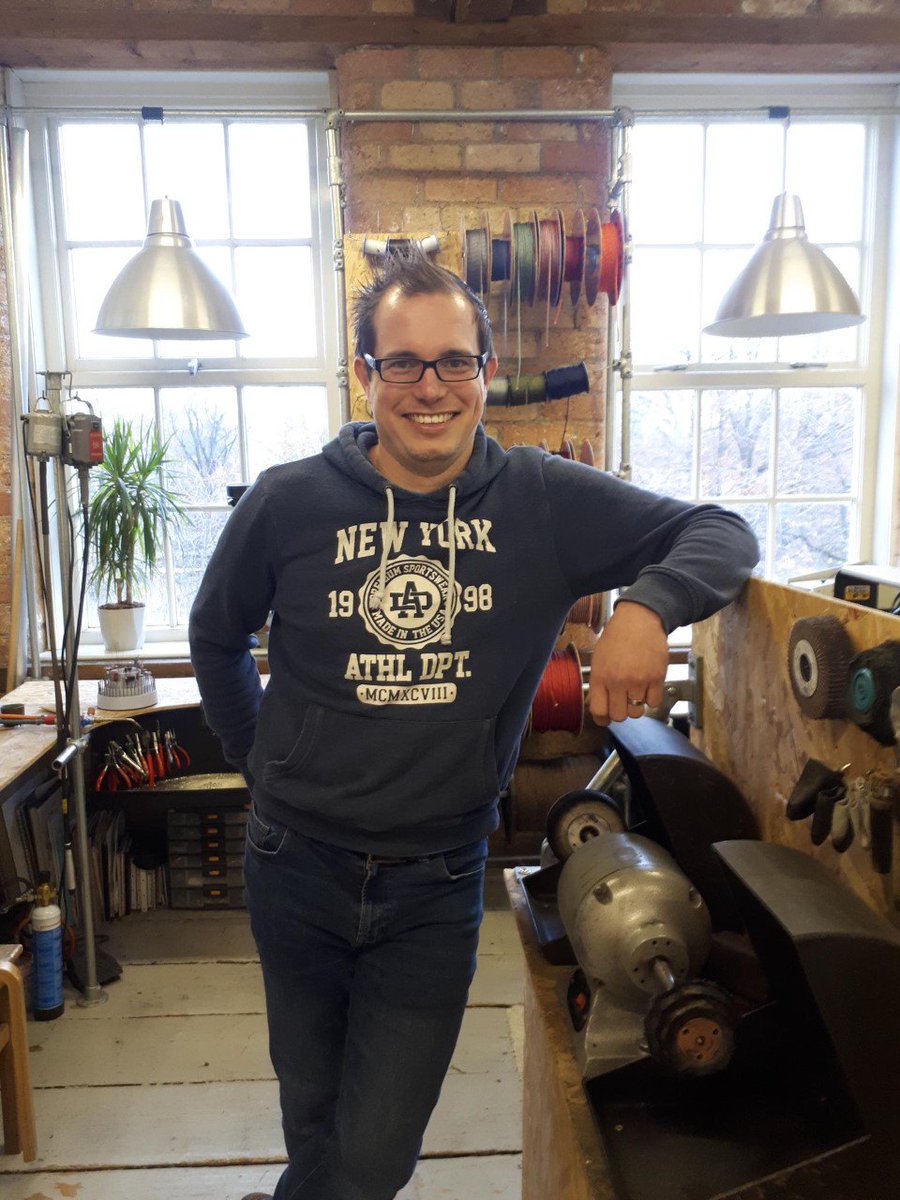 ANCHORANDCREW's tweet image. I am Andrew Warner and I am head of manufacturing and also Managing Director of ANCHOR &amp;amp; CREW
You can find us at the studio 3.3

#BanksMillOS2019
#hashtagchallenge
#meetthemaker

(continue)