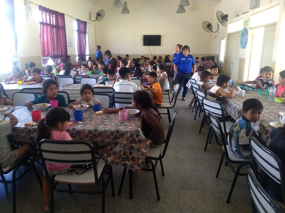 Rico guiso de arroz con pollo eb el PAS de la escuela Colon
<a href="/UrtubeyJM/">Juan Manuel Urtubey</a> <a href="/fguillesaavedra/">GUILLERMO SAAVEDRA</a> <a href="/aniberruezo/">analia berruezo</a> <a href="/zcarmensoledad/">Zúñiga Carmen</a> <a href="/sebabonduri/">Sebastian Bonduri</a> <a href="/vanesa_aramayo/">Vanesa Aramayo</a> <a href="/artydance23/">Gilda Rodríguez</a> <a href="/patriciapinasco/">Patricia Pinasco</a>
<a href="/TatianaaaDiaz/">Tatiana A. Diaz</a> <a href="/GustavoSaenzOK/">Gustavo Sáenz</a>