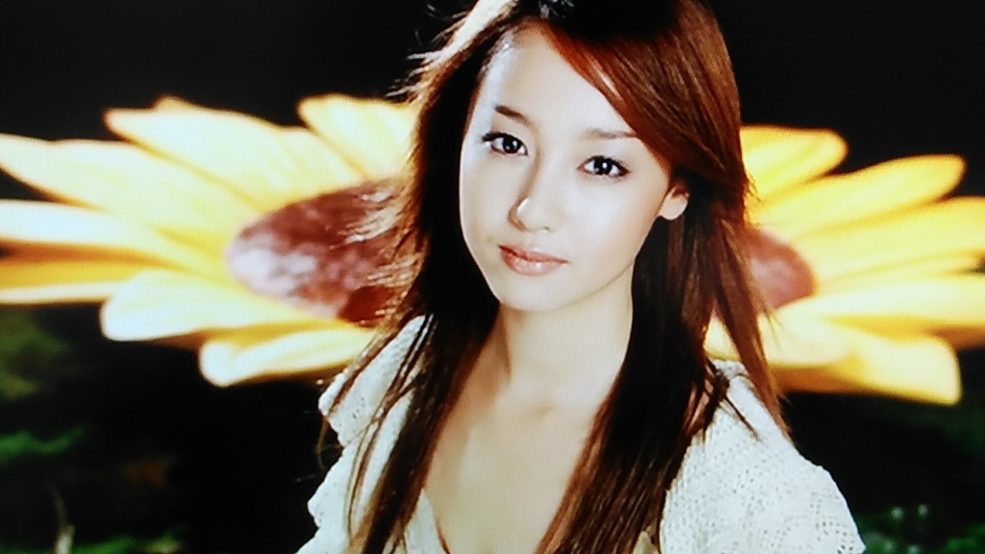 Yutaka The End Kaoru Amaneの タイヨウのうた かなり久々に聴いた 当時エリカ 様が天音薫役を演じてたドラマ版の タイヨウのうた にハマって観てたけど あれからもう13年経ったんだな 沢尻エリカ 天音薫 タイヨウのうた T Co