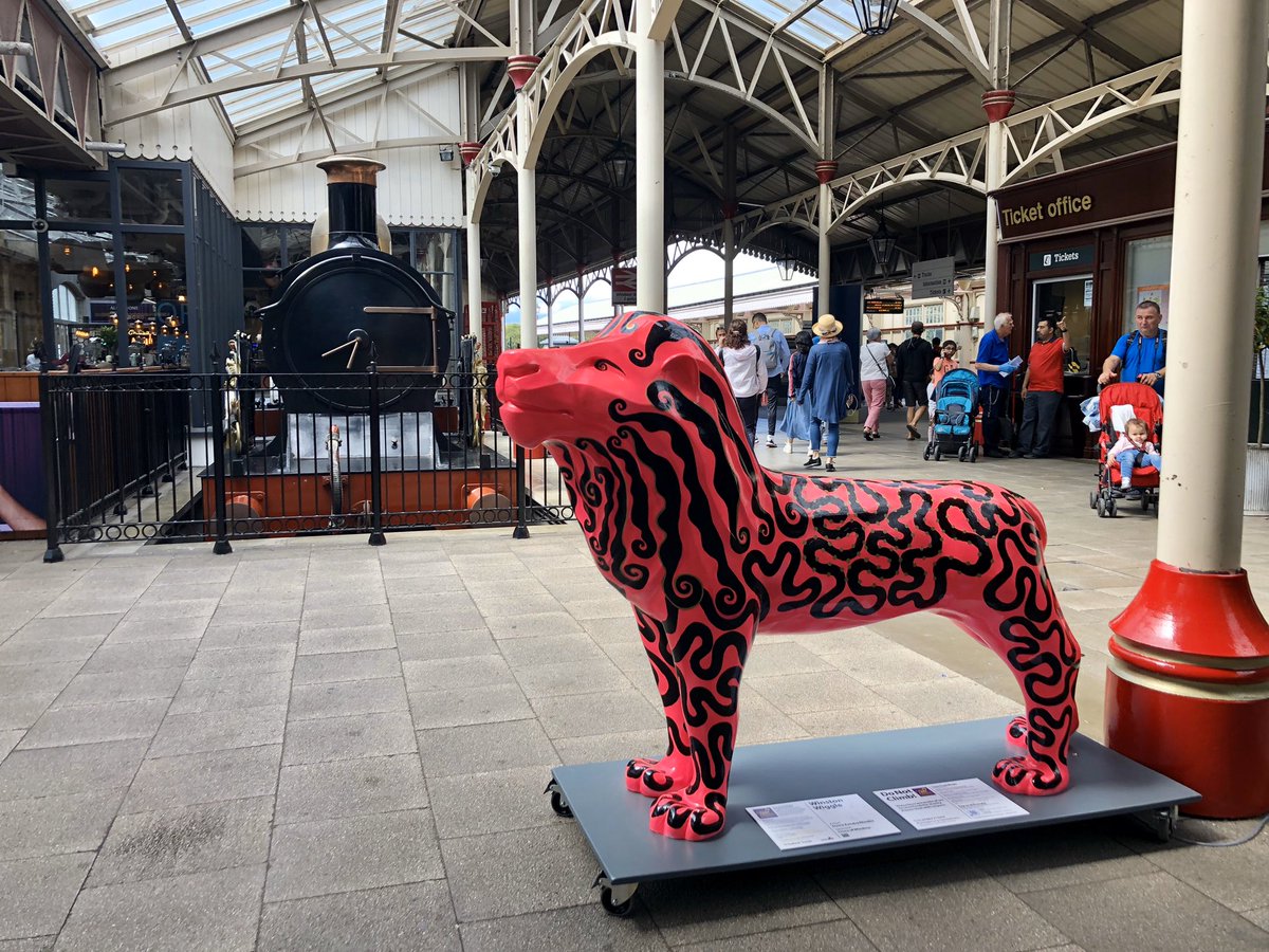 Minerva's Owls of Bath 2018 (@owlsofbath) on Twitter photo Any Owls or ‘Lions of Bath’ fans like to snap up a fabulous lion sculpture for Christmas? The <a href="/lionsofwindsor/">Lionsofwindsor</a> charity auction is on 28 Nov & includes lions by <a href="/ZandraRhodes/">zandra rhodes</a> & @KaffeFassett whose lion is at Bath’s @Americanmuseum See the pride & bid now at
ukauctioneers.com/auction_catalo… Any Owls or ‘Lions of Bath’ fans like to snap up a fabulous lion sculpture for Christmas? The <a href="/lionsofwindsor/">Lionsofwindsor</a> charity auction is on 28 Nov & includes lions by <a href="/ZandraRhodes/">zandra rhodes</a> & @KaffeFassett whose lion is at Bath’s @Americanmuseum See the pride & bid now at
ukauctioneers.com/auction_catalo…