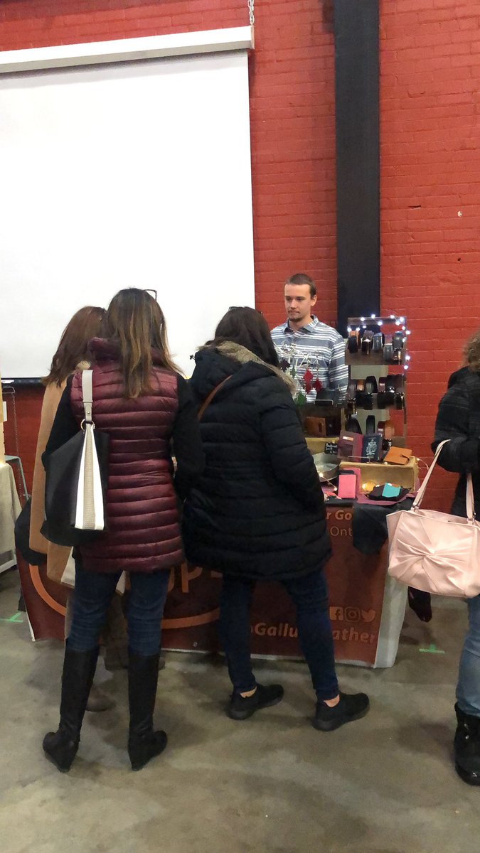 GallupLeather's tweet photo. Mistletoe Market is happening right now! We have lots of handmade leather goods to get that Christmas list done! https://t.co/yWKYjidh3v