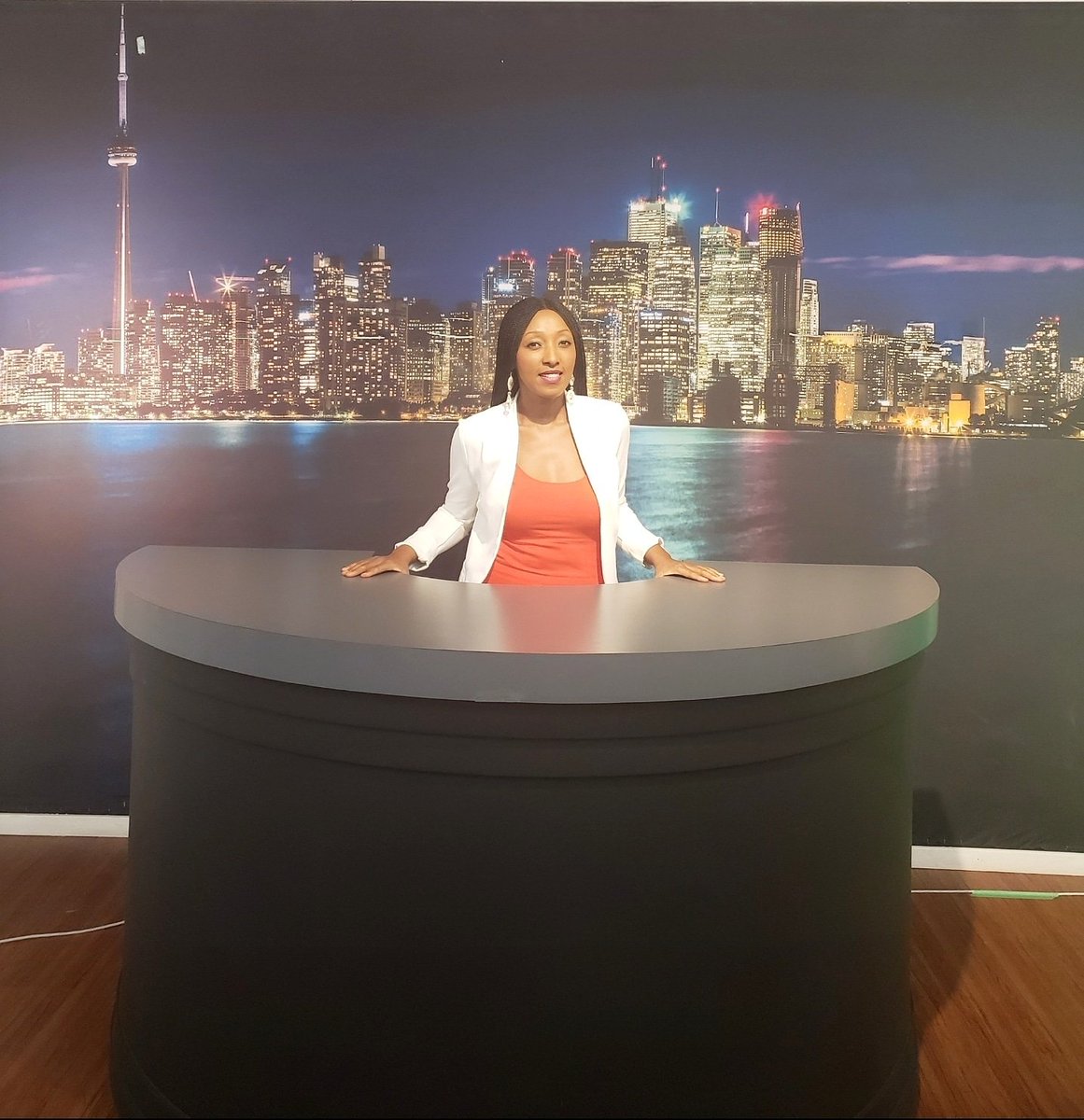 Toronto is perfect city for my tv show @thejoandjoshow and I have amazing guests coming this Sunday @2pm.
#torontobusiness #fashiontoronto #fashion #family @golivetv_ca  @jocelynealexandre